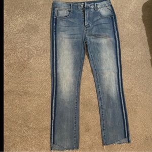 Gianni Bini Crop Denim Pants (Size 28)